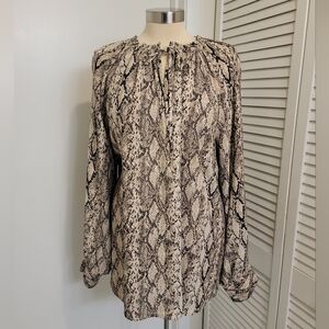 $9 AVA & VIV SNAKESKIN PRINT BLOUSE NWT